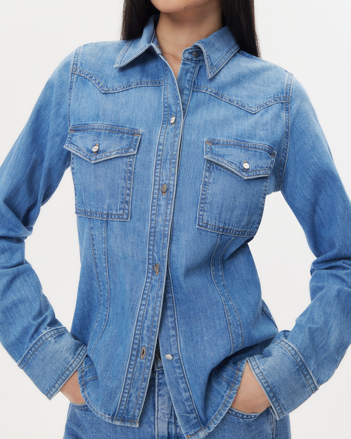 Mustang Sally Shirt in Denim Shirting - Image 7