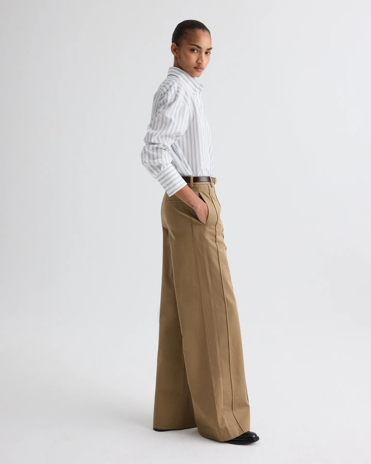 Bond St. Pant in Trench Chino Twill - Image 4