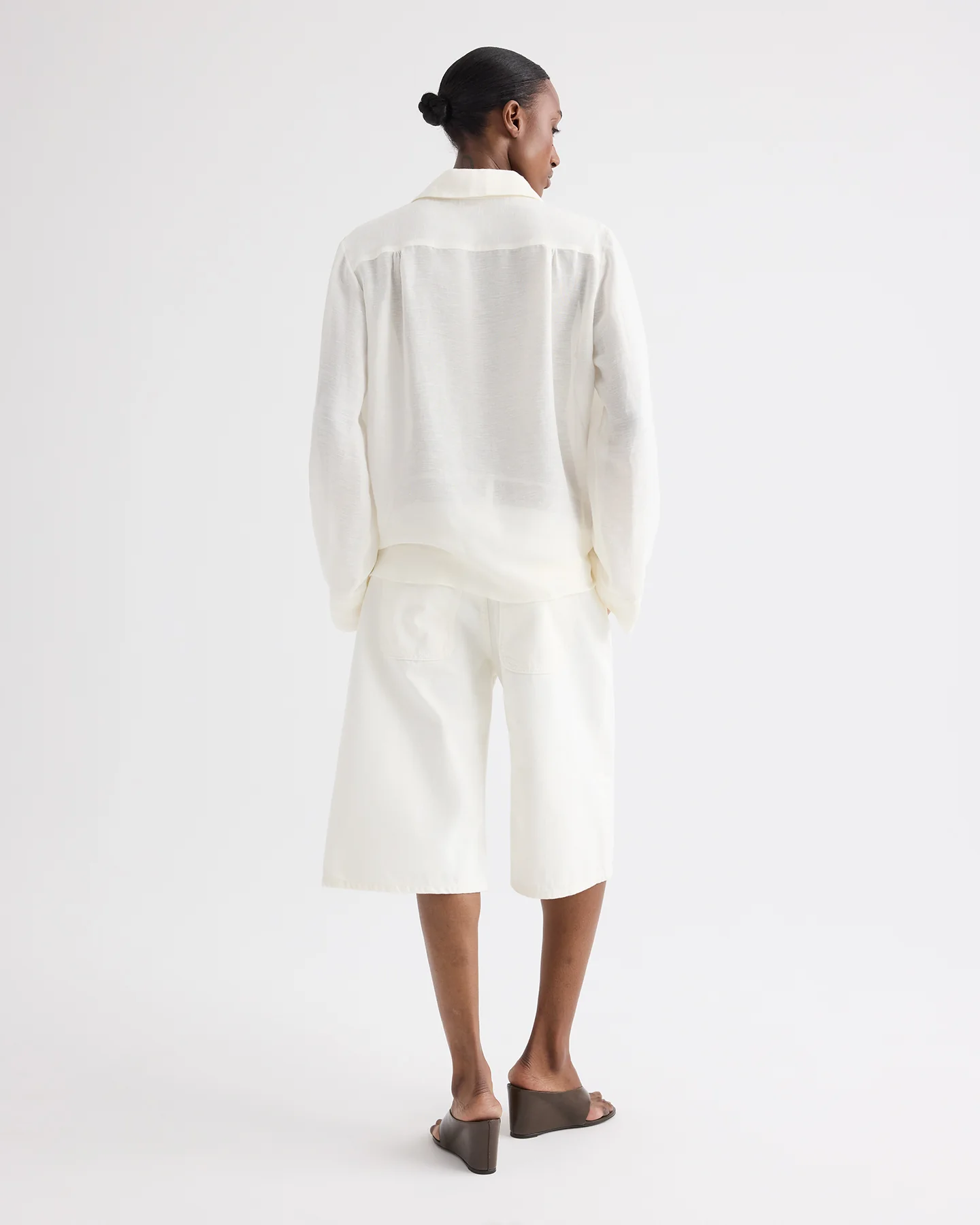 Boxy Relaxed Shorts in Denim - Image 4