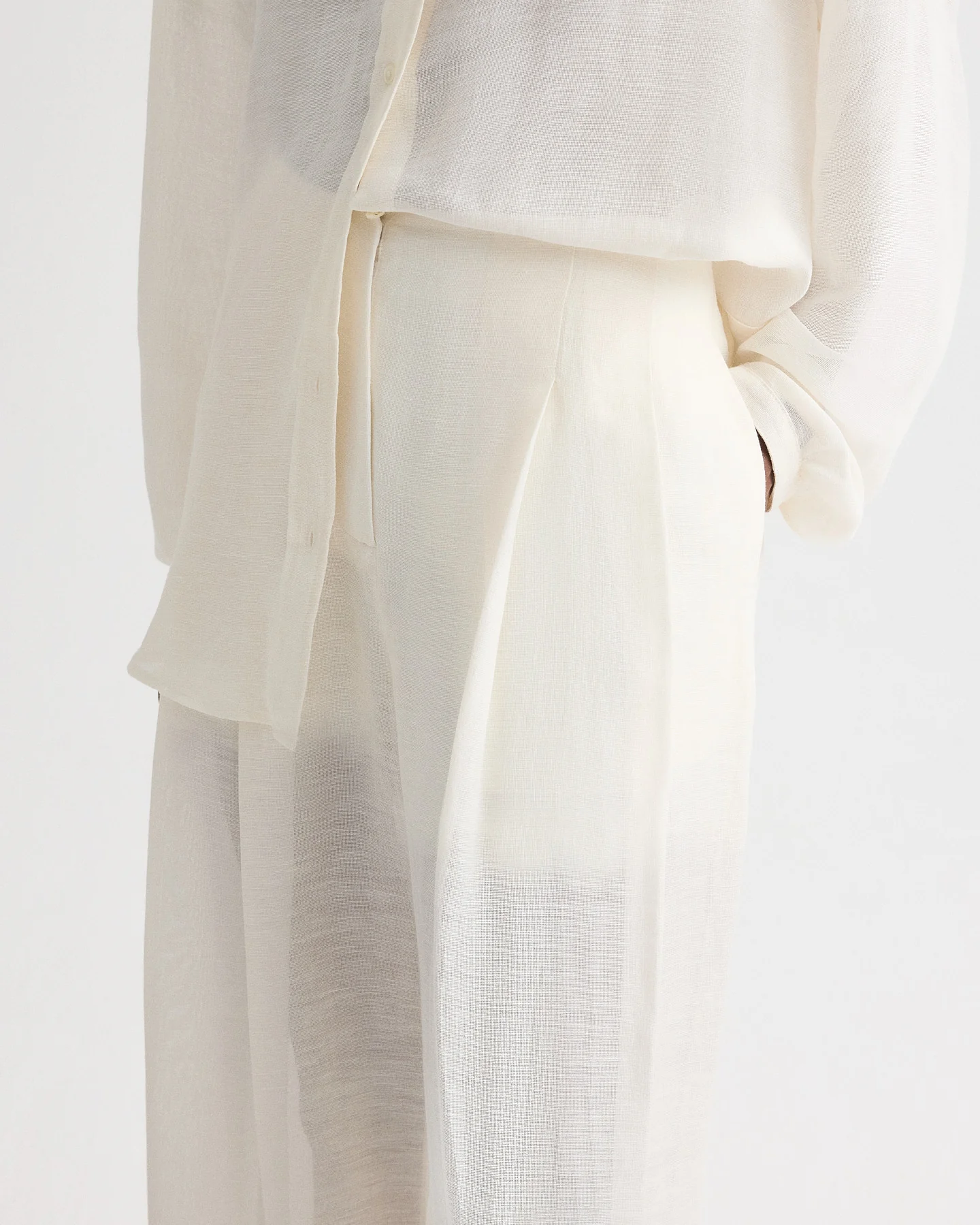 Carries Trouser in Silk Linen Gauze - Image 4
