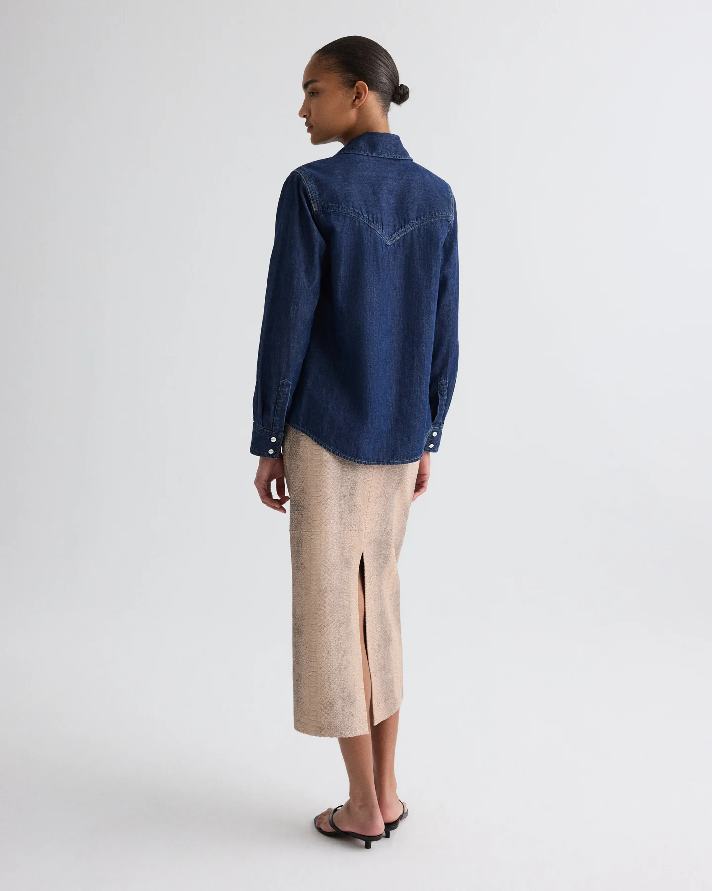 Cowboy Take Me Away Shirt in Denim Shirting - Image 9
