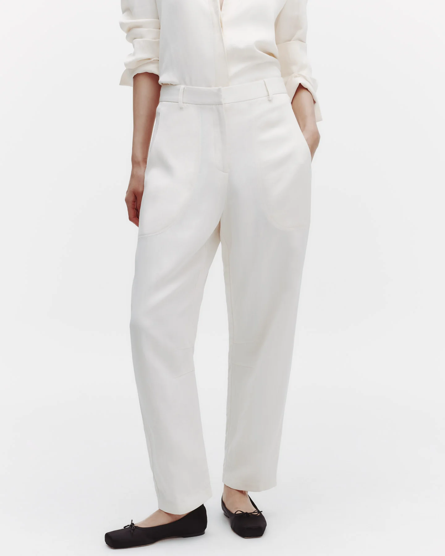 Jetties Beach Pant with Fly Front in Coated Viscose Linen - Image 3