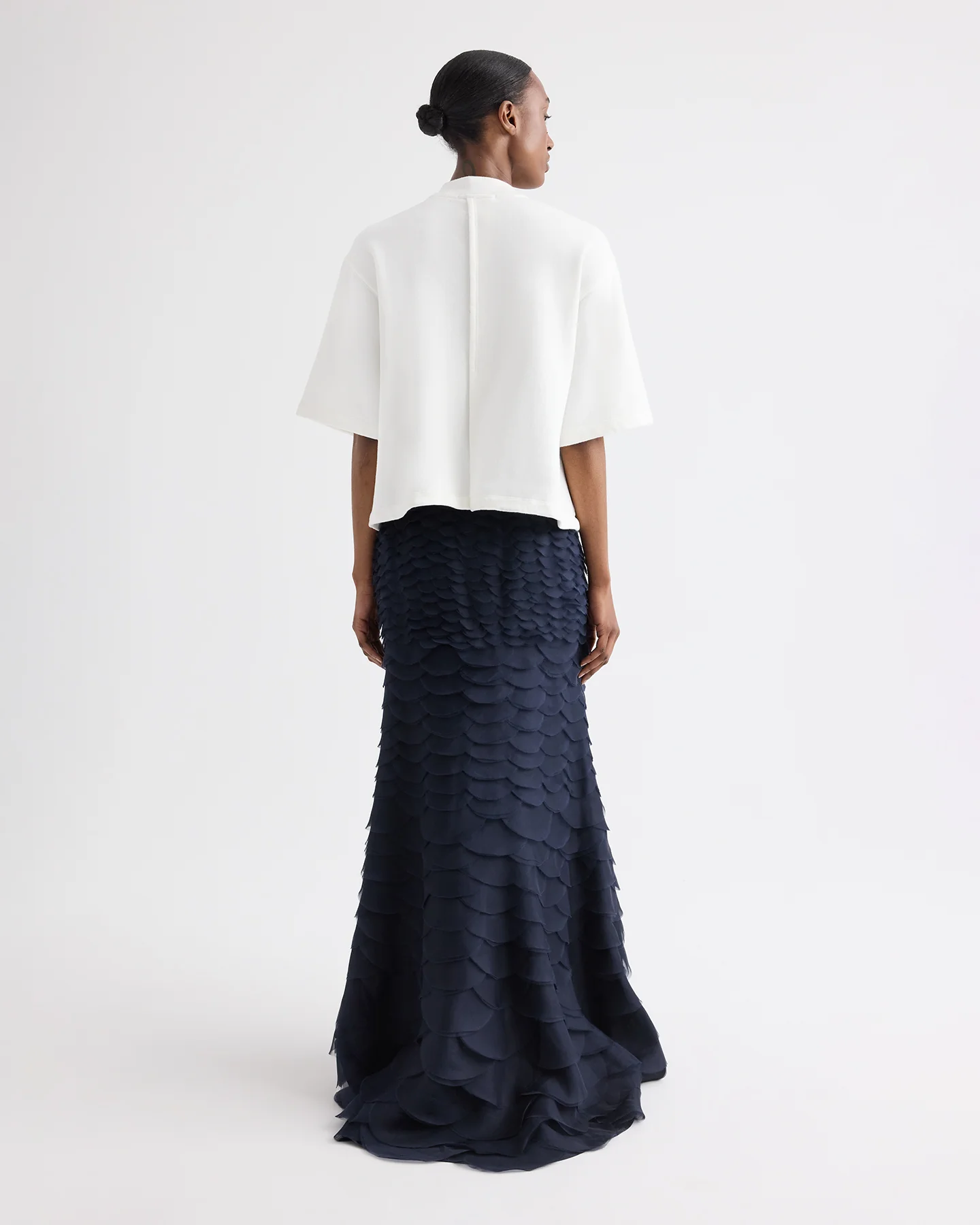 Cropped Mock Neck Tee in Lightweight Sweatshirt - Image 4