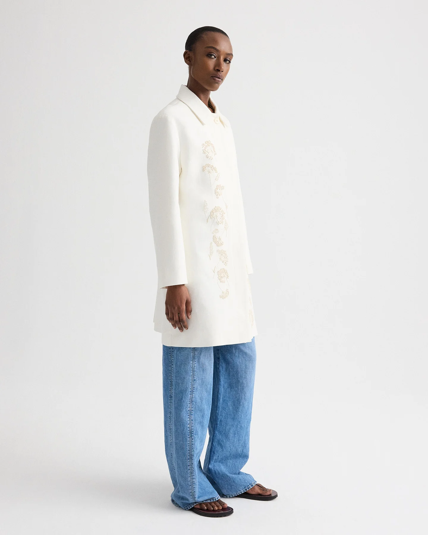 Edinburgh Coat in Embroidered Washed Linen - Image 4