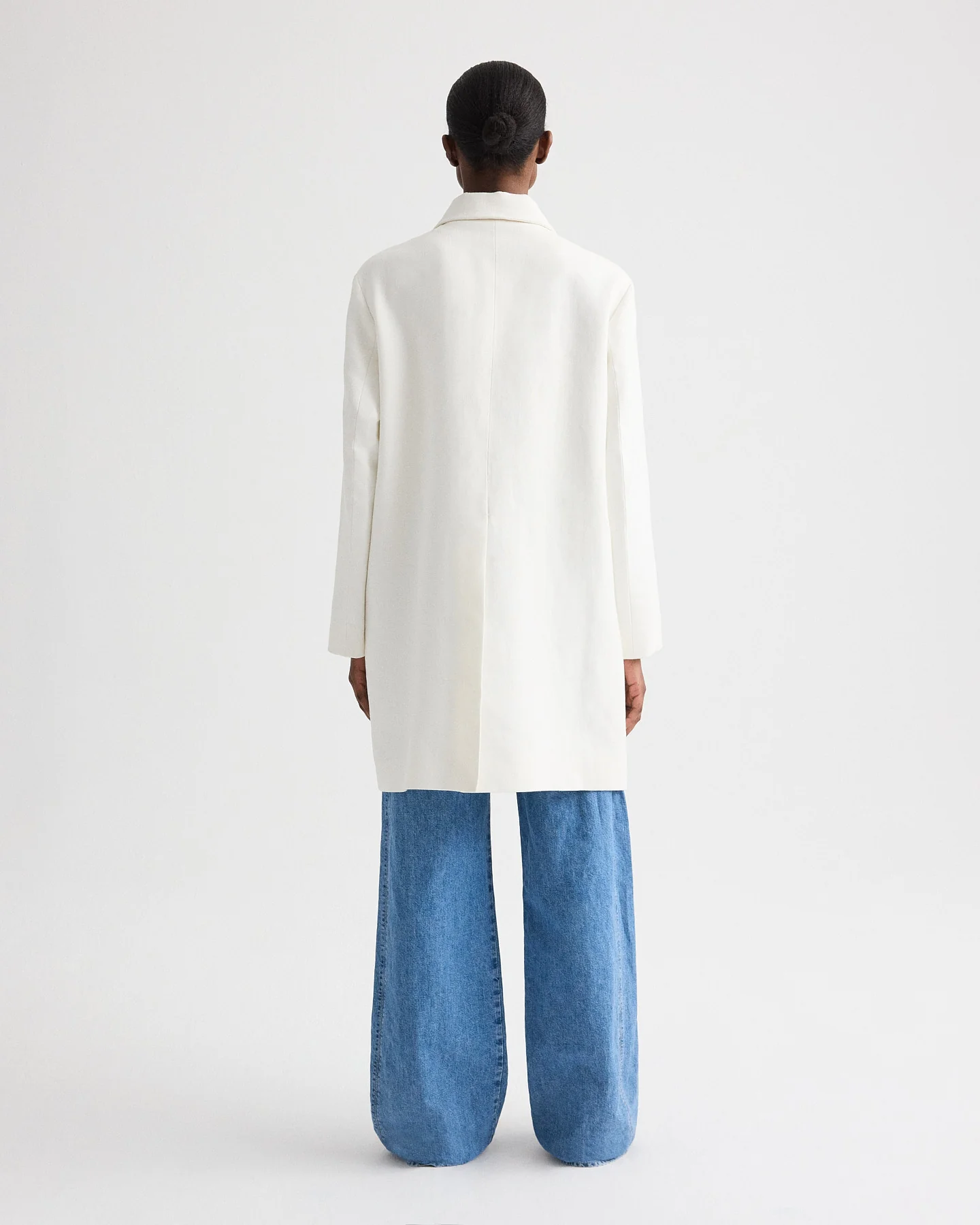 Edinburgh Coat in Embroidered Washed Linen - Image 5