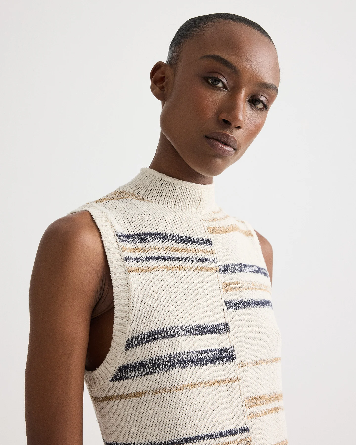 Fringe Sleeveless Dress in Linen Silk Yarn - Image 3