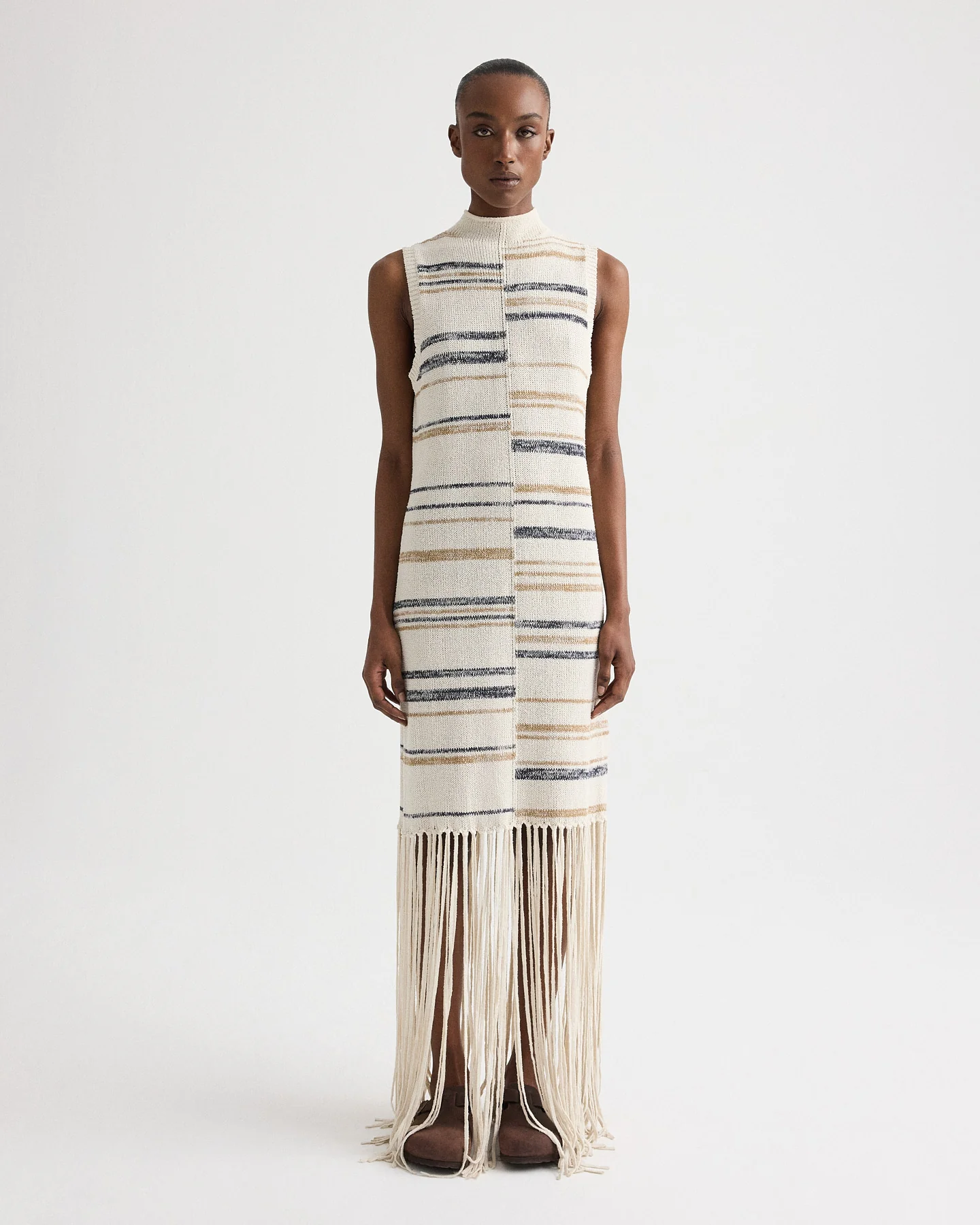 Fringe Sleeveless Dress in Linen Silk Yarn - Image 4