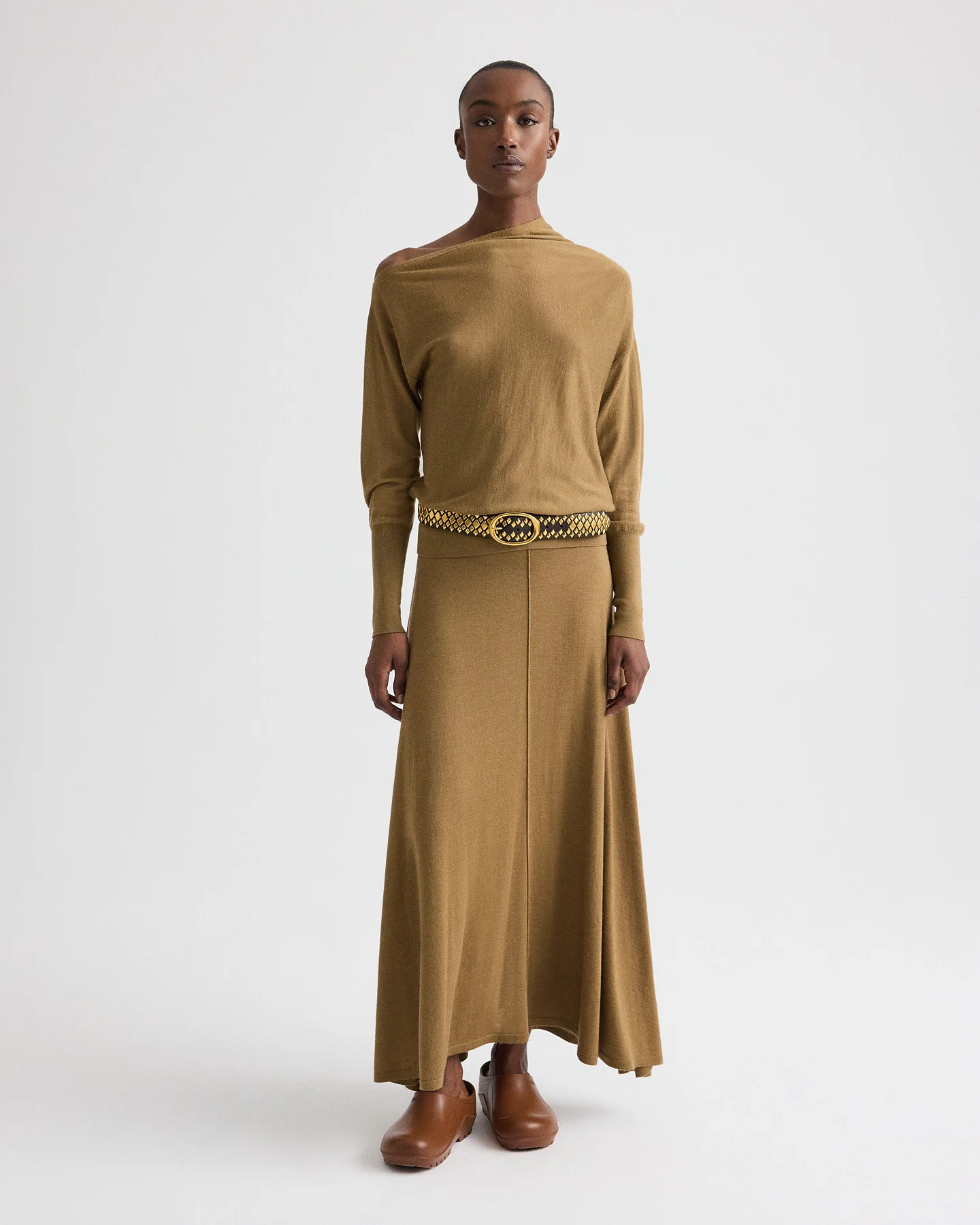 Handkerchief Hem Skirt with Wide Waistband in Fine Wool Silk - Image 3