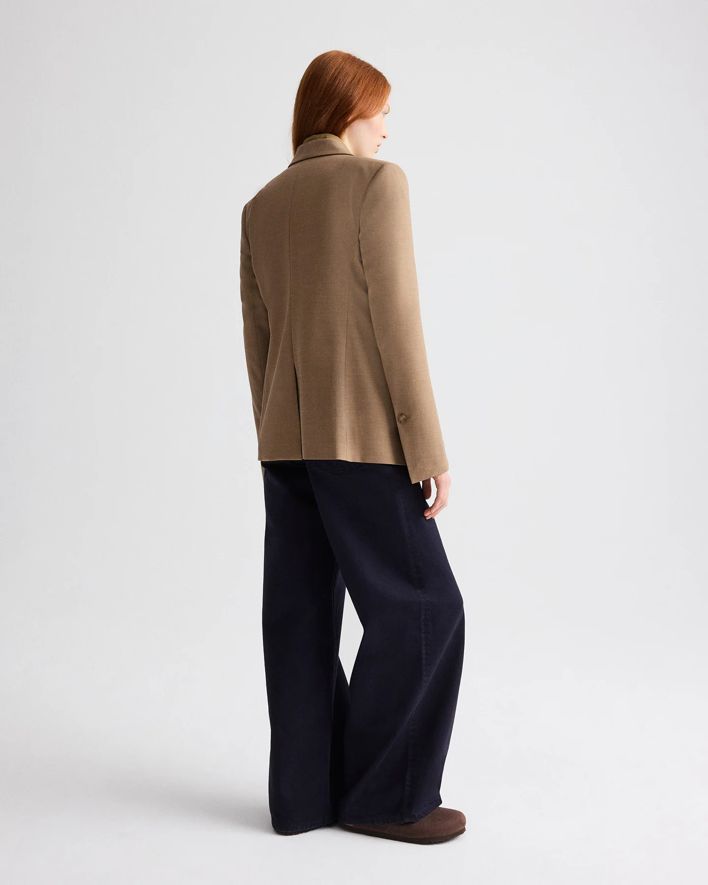 Her Fit Blazer in Bistretch Ultrafine Tabby - Image 4
