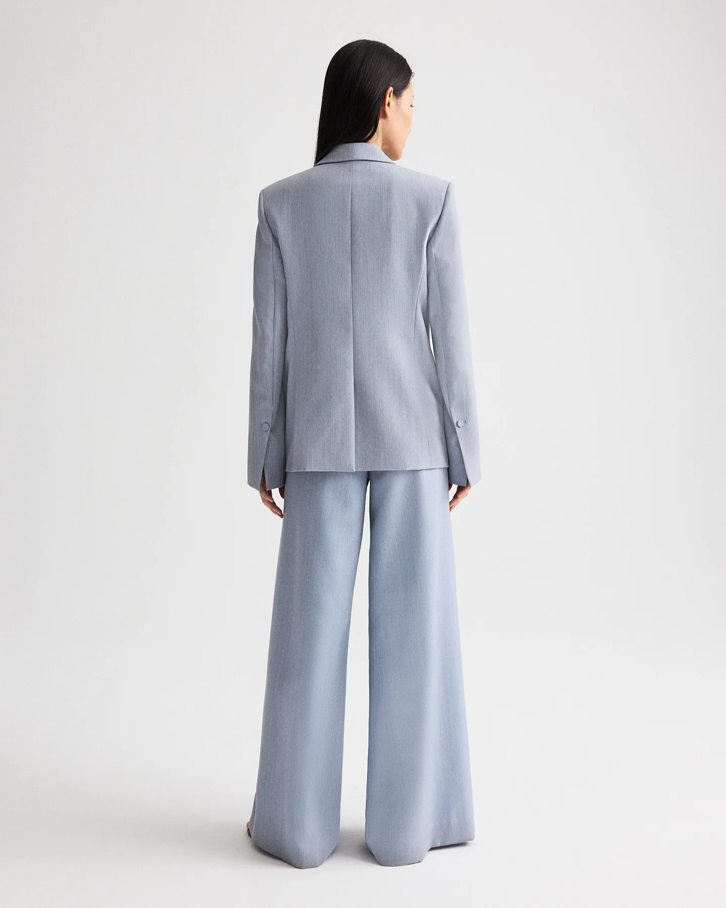 Her Fit Blazer in Compact Wool Suiting - Image 5