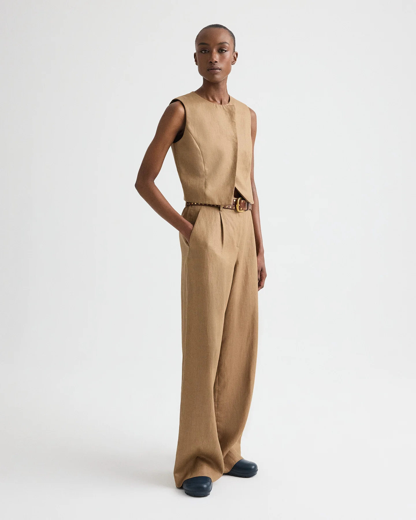 High Neck Hidden Placket Vest in Chintzed Linen - Image 3