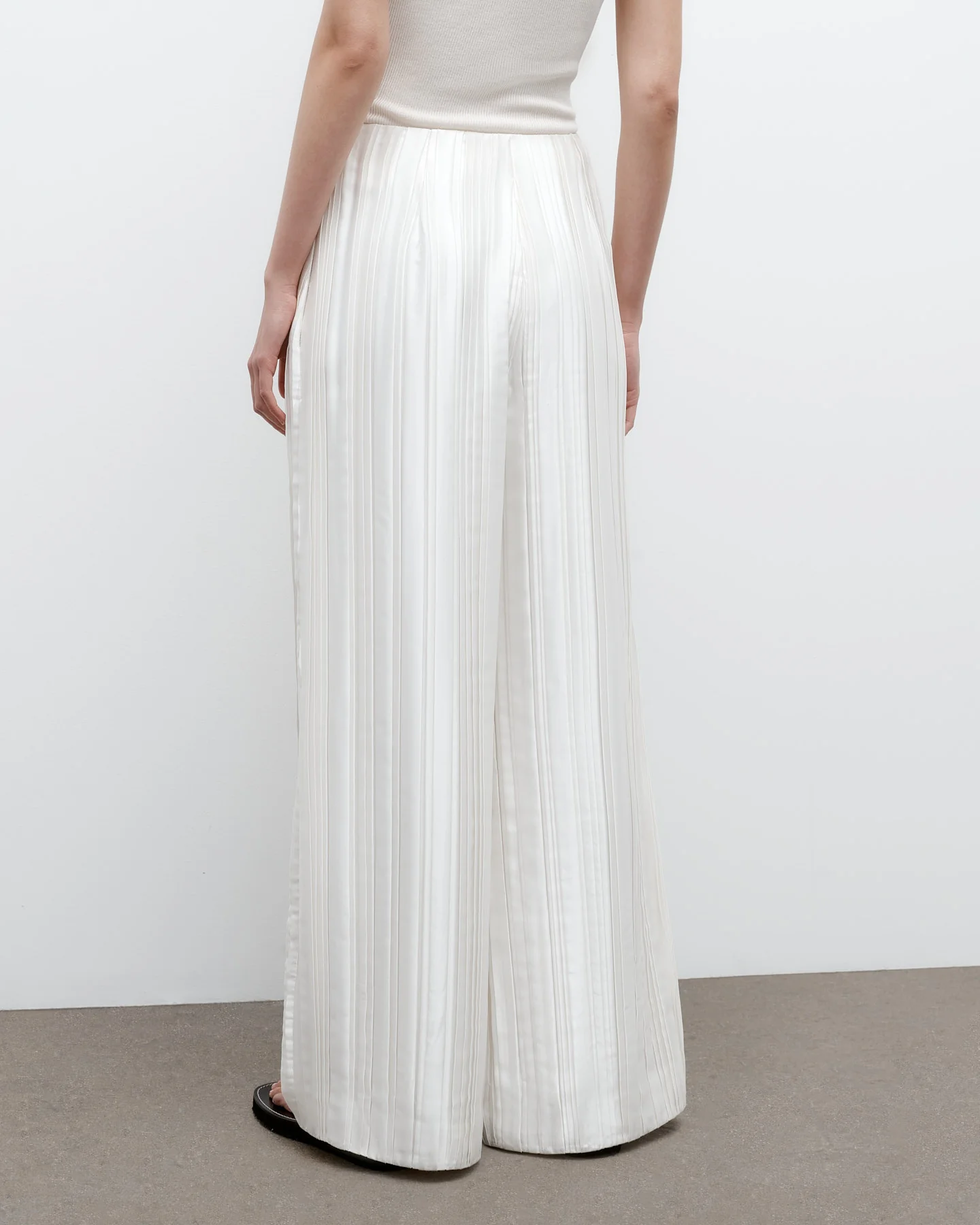High Waisted Trouser in Crushed Silk Charmeuse - Image 4