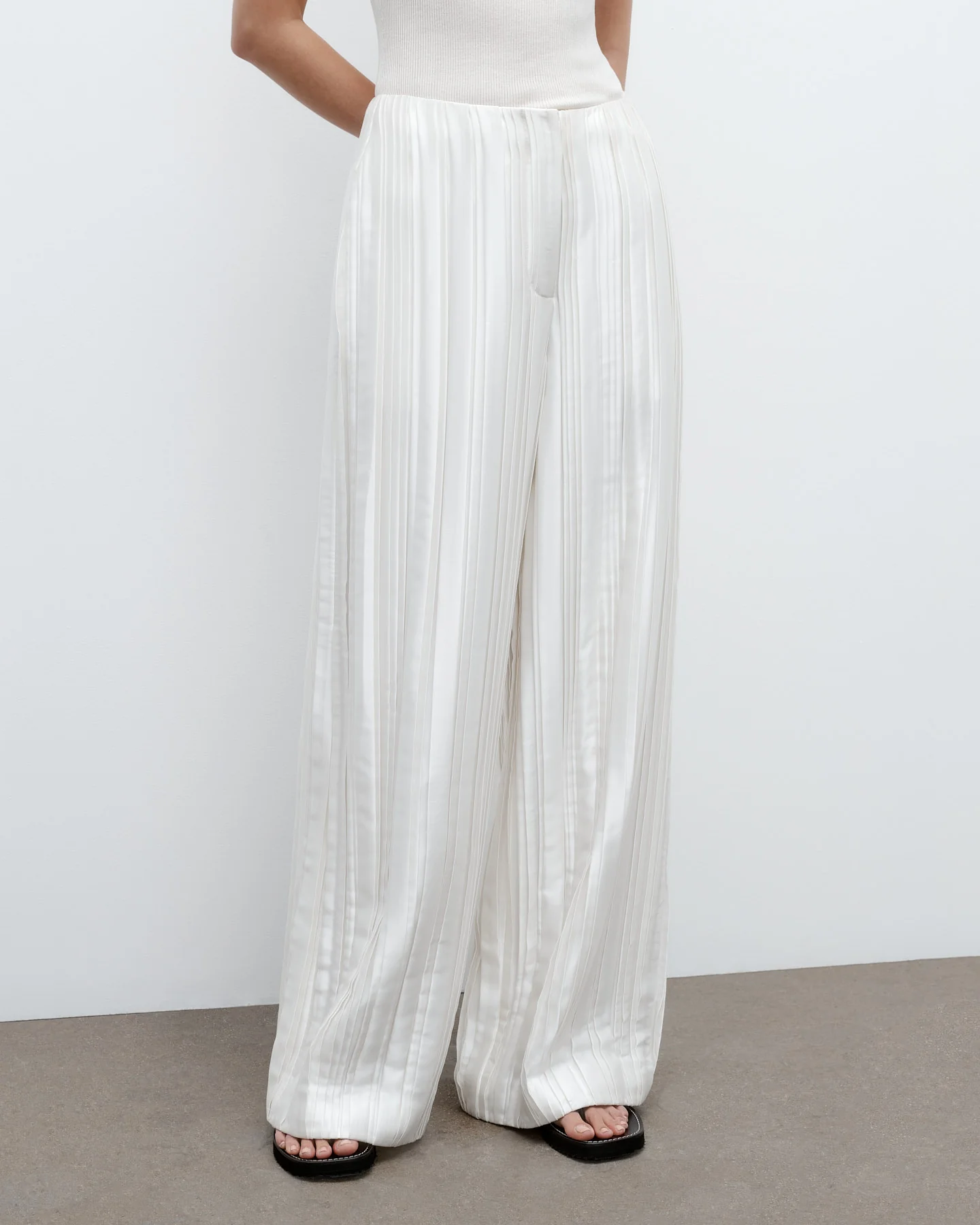 High Waisted Trouser in Crushed Silk Charmeuse - Image 5