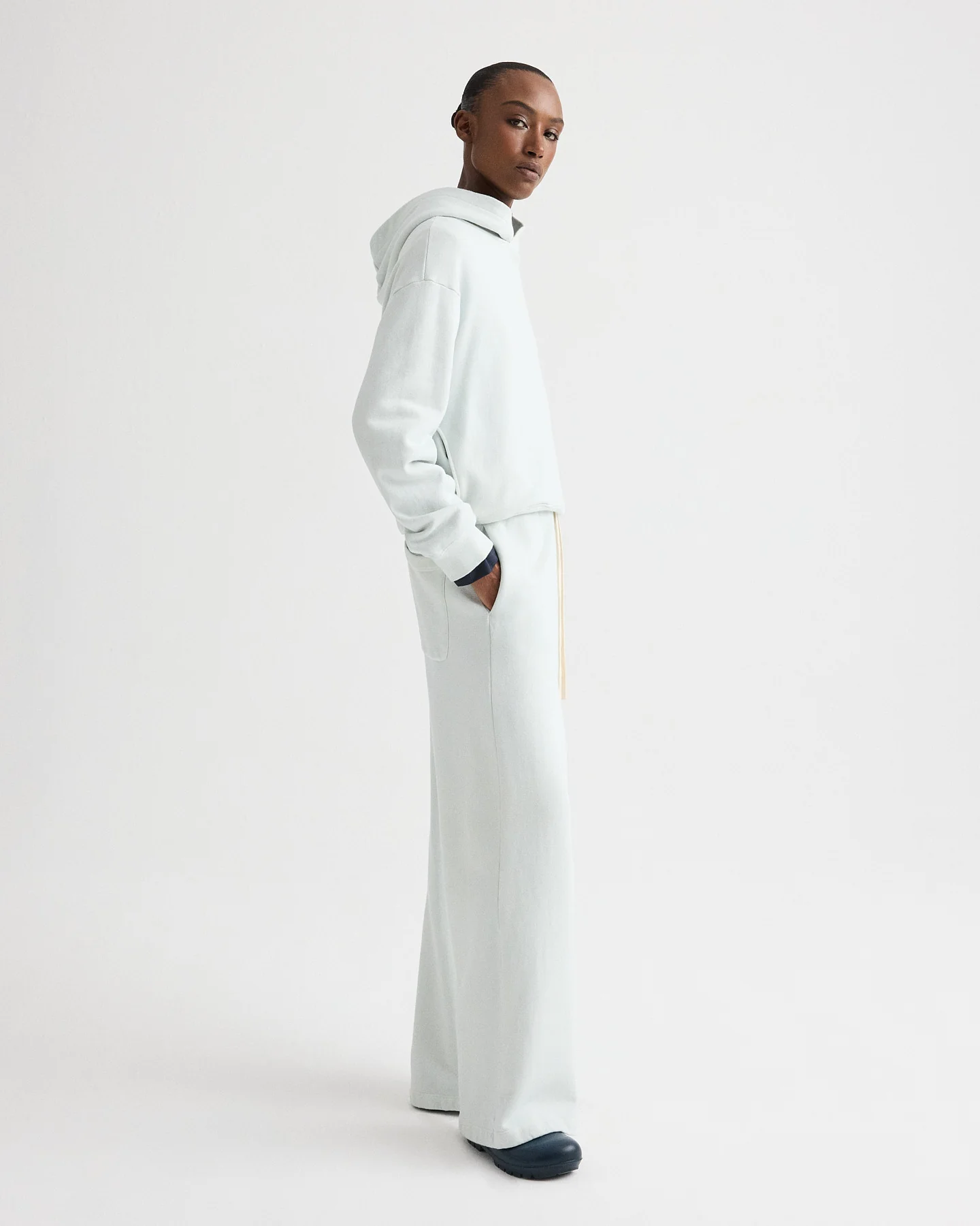 Hoodie in Lightweight French Terry - Image 4