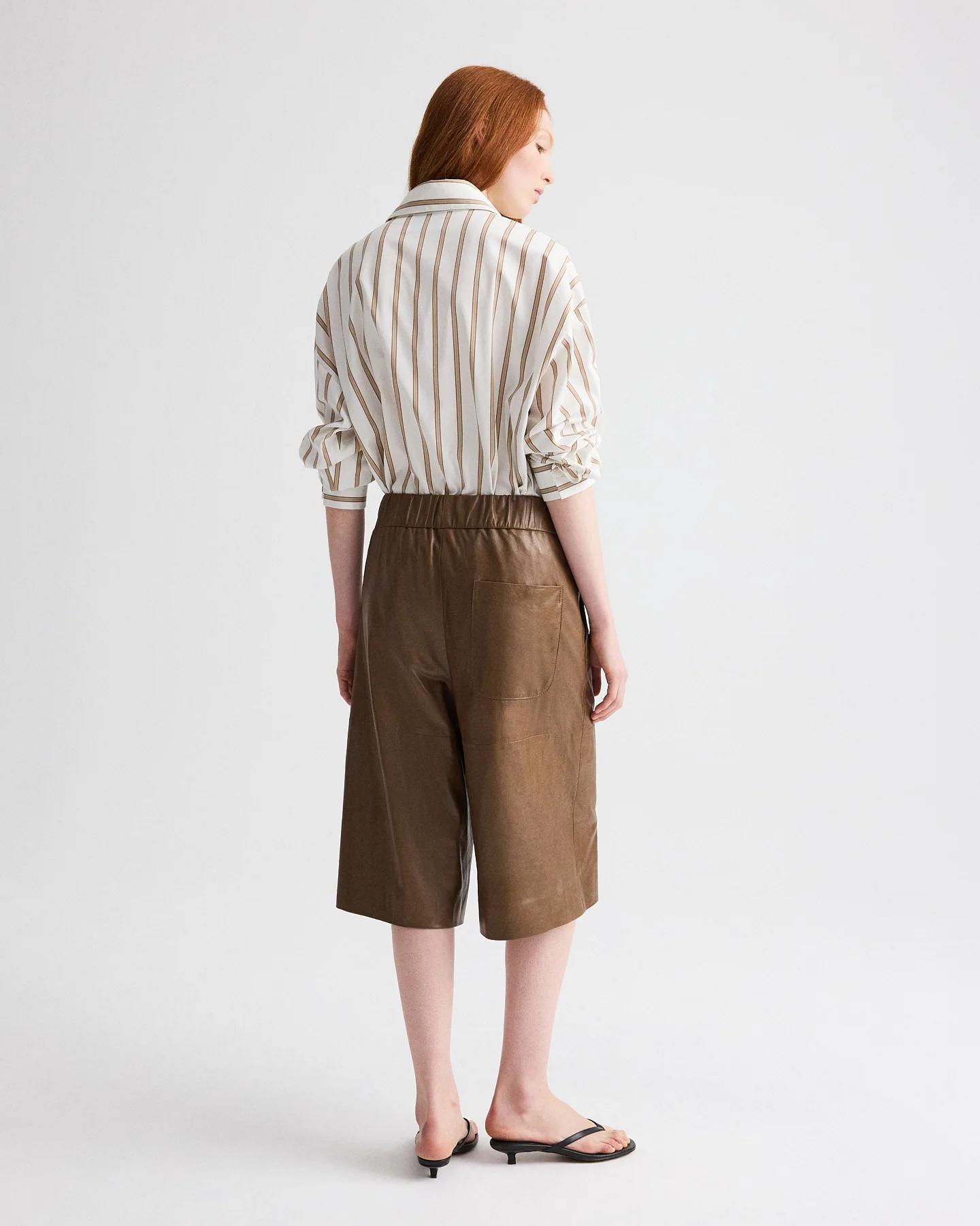 Leather Pull on Cropped Pant in Paper Leather - Image 5