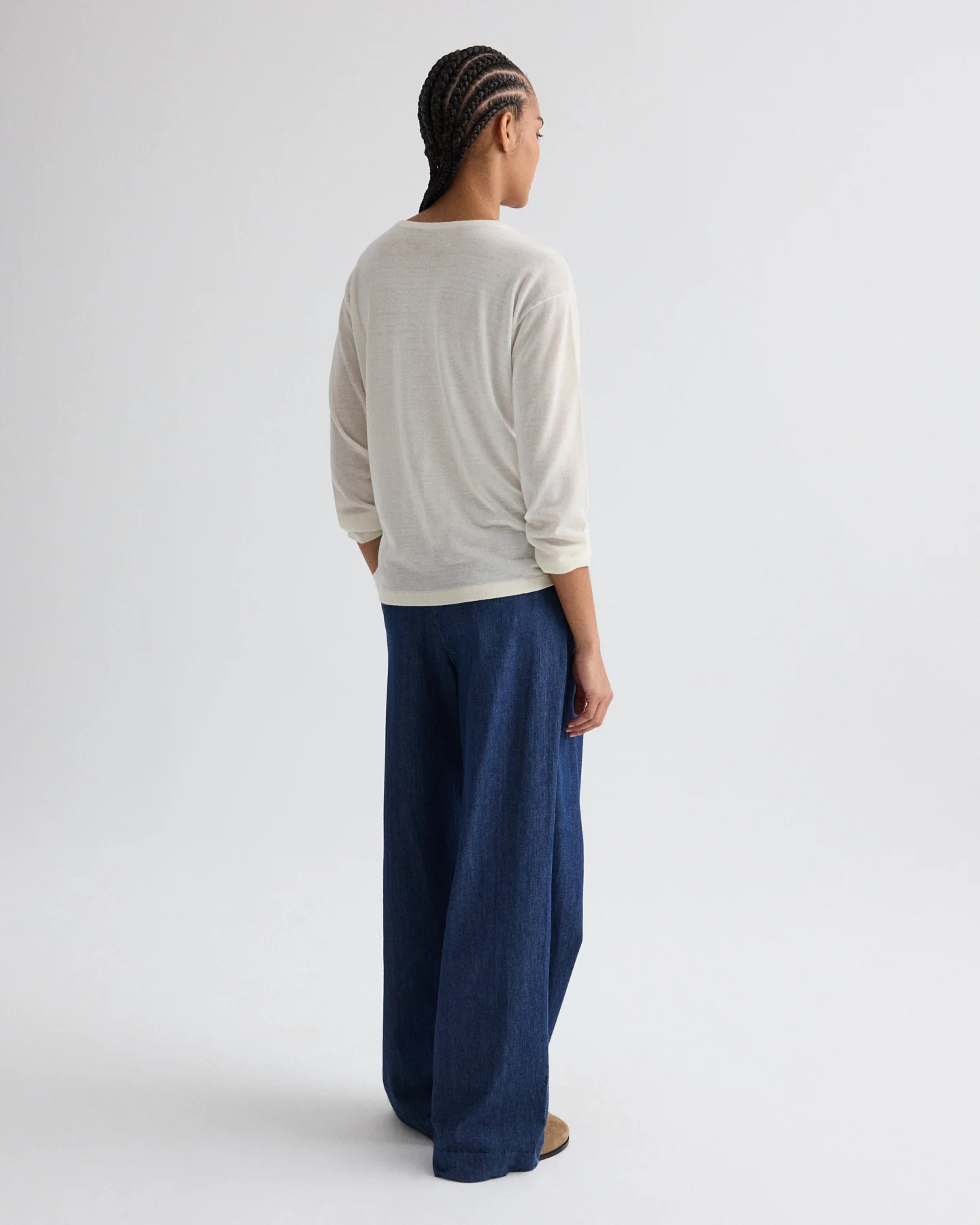 Long Sleeve True Crewneck in Superfine Cashmere - Image 5