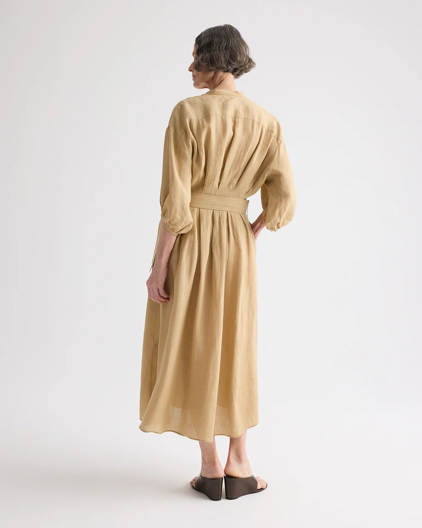 Maxi Dress With 3/4 Poet Sleeve in Fluid Linen - Image 5