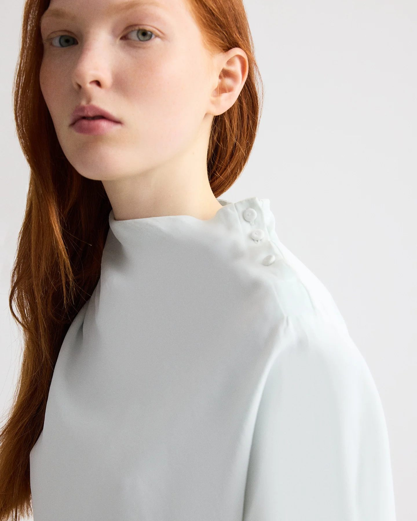 Mock Neck Tee in Coated Viscose Linen