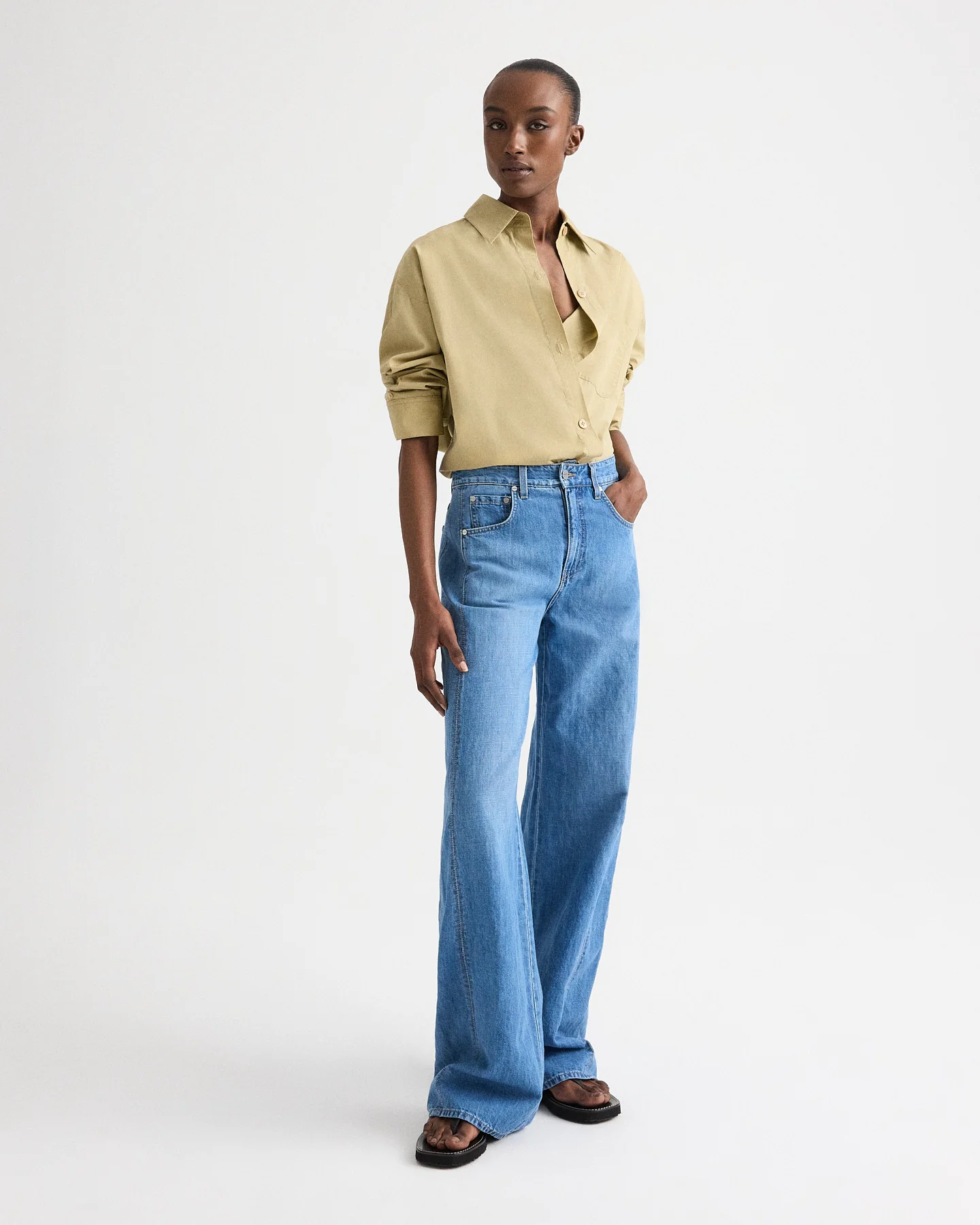 New Earl Shirt in Superfine Cotton Shirting