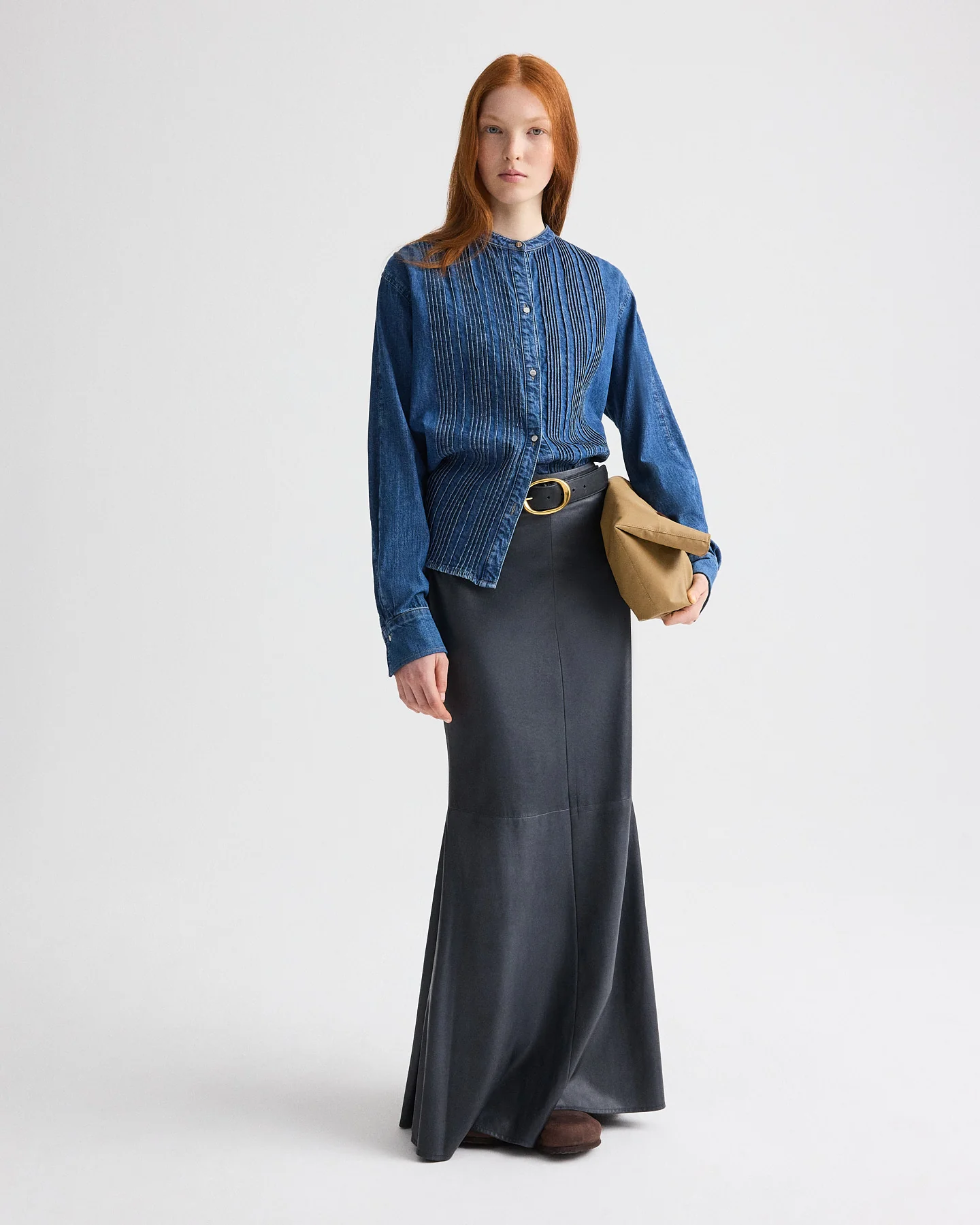 Pintuck Painter Shirt in Denim Shirting - Image 2