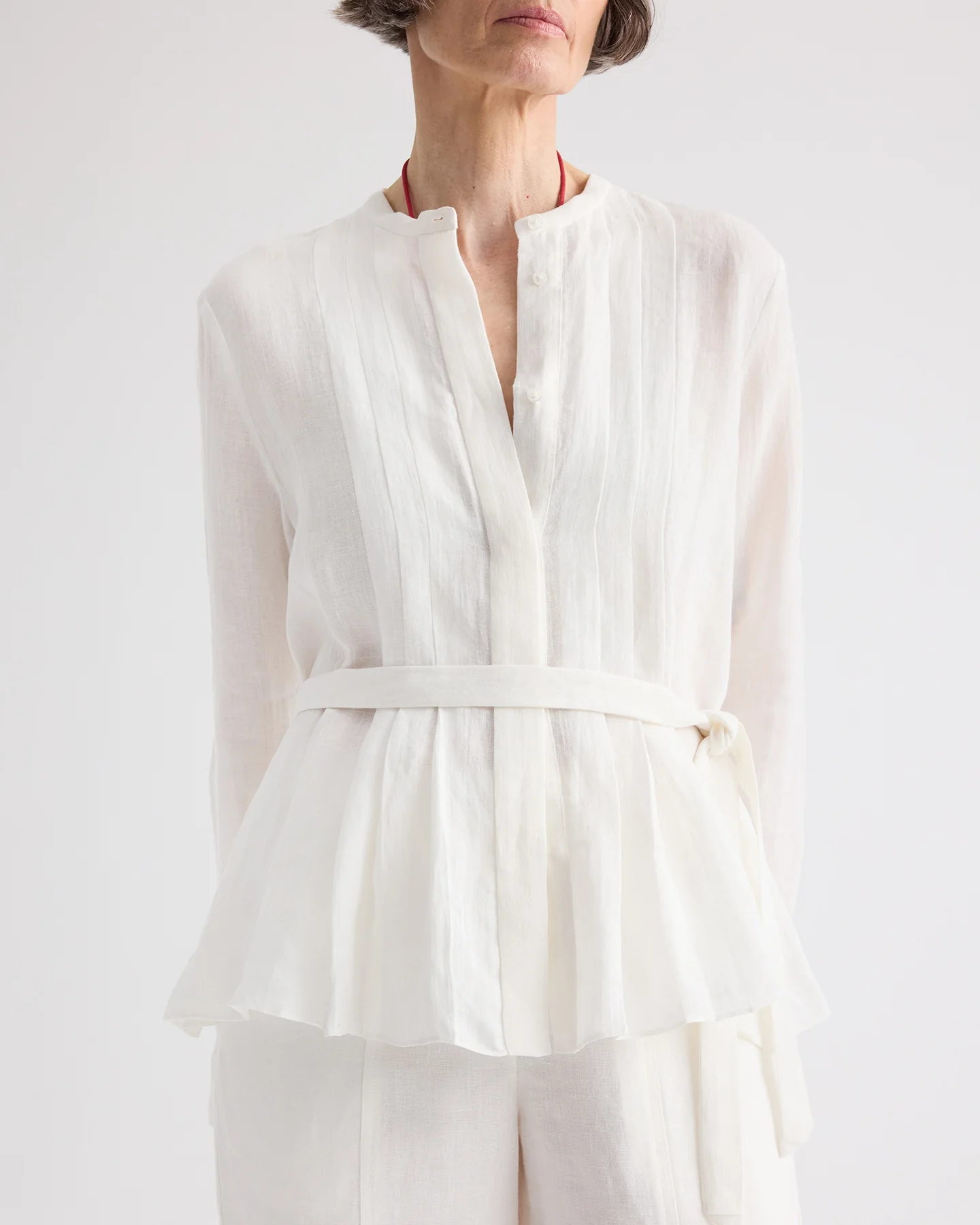 Pleated Poet Blouse in Delave Linen - Image 2