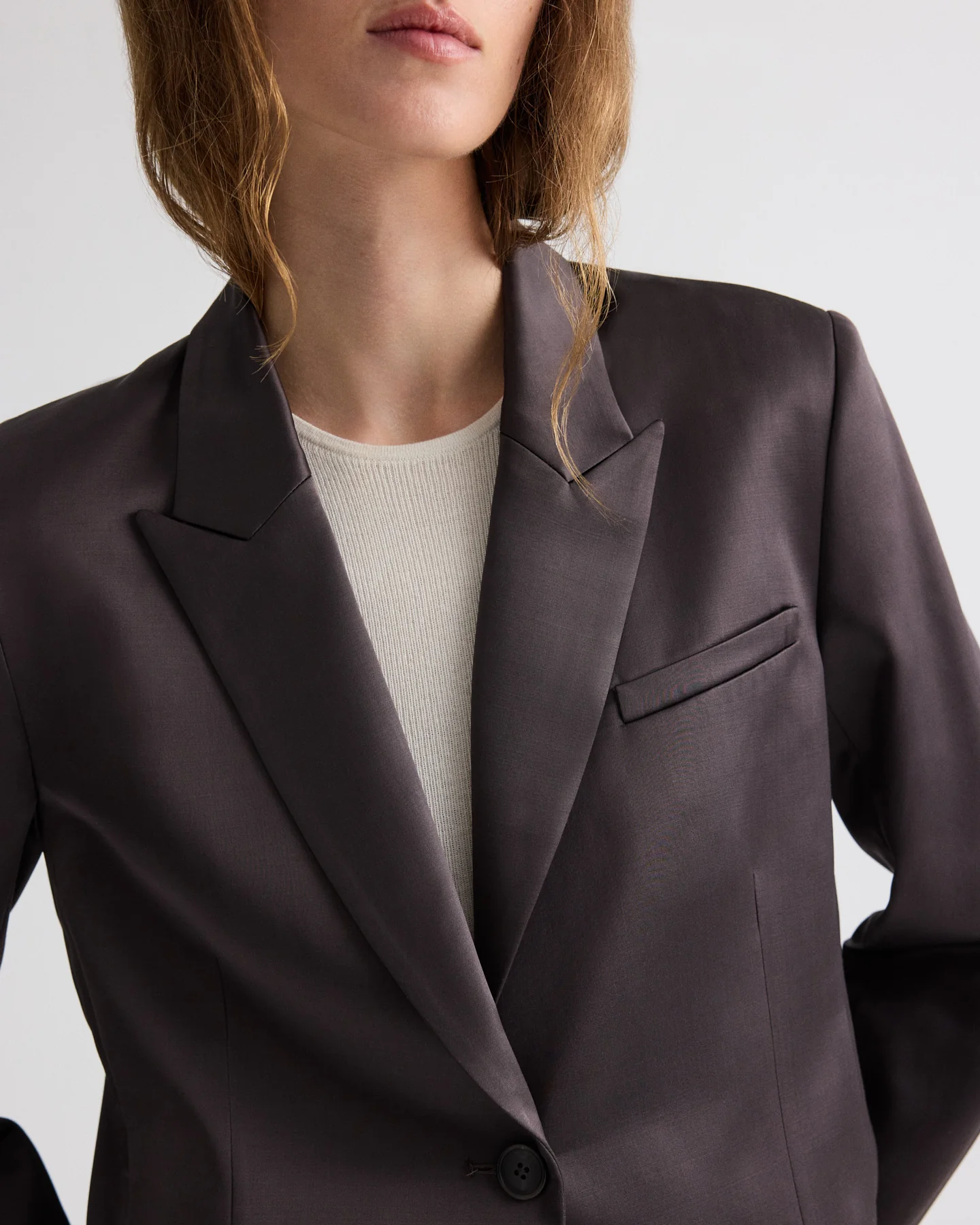 Sawyer Blazer in Shiny Viscose Wool Satin - Image 4