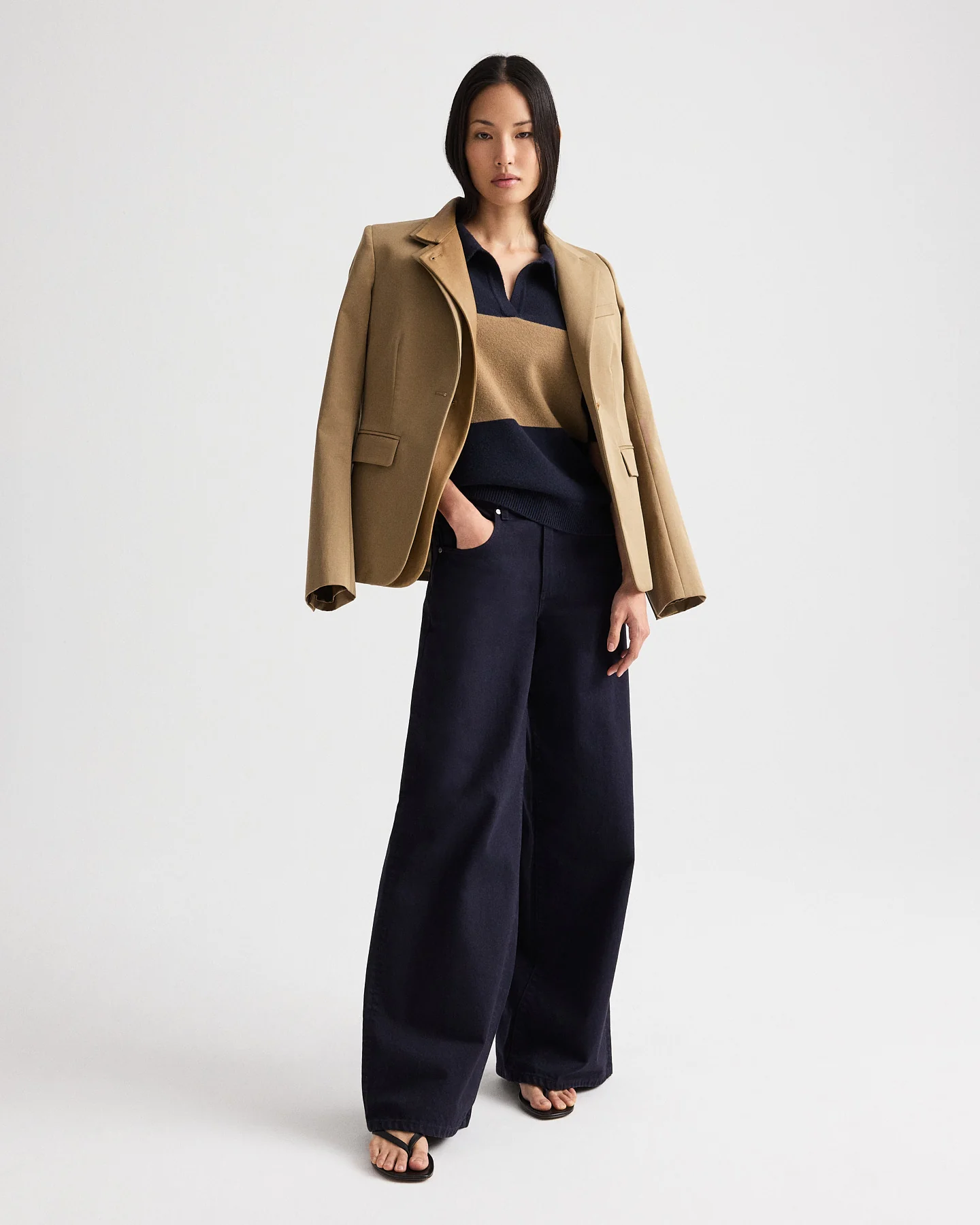 Slightly Oversized Polo in Italian Cashmere - Image 4