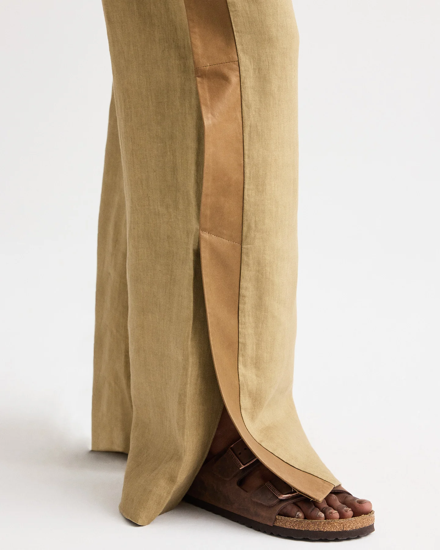 Slim A Pant with Lip Tux in Plain Weave Linen - Image 5