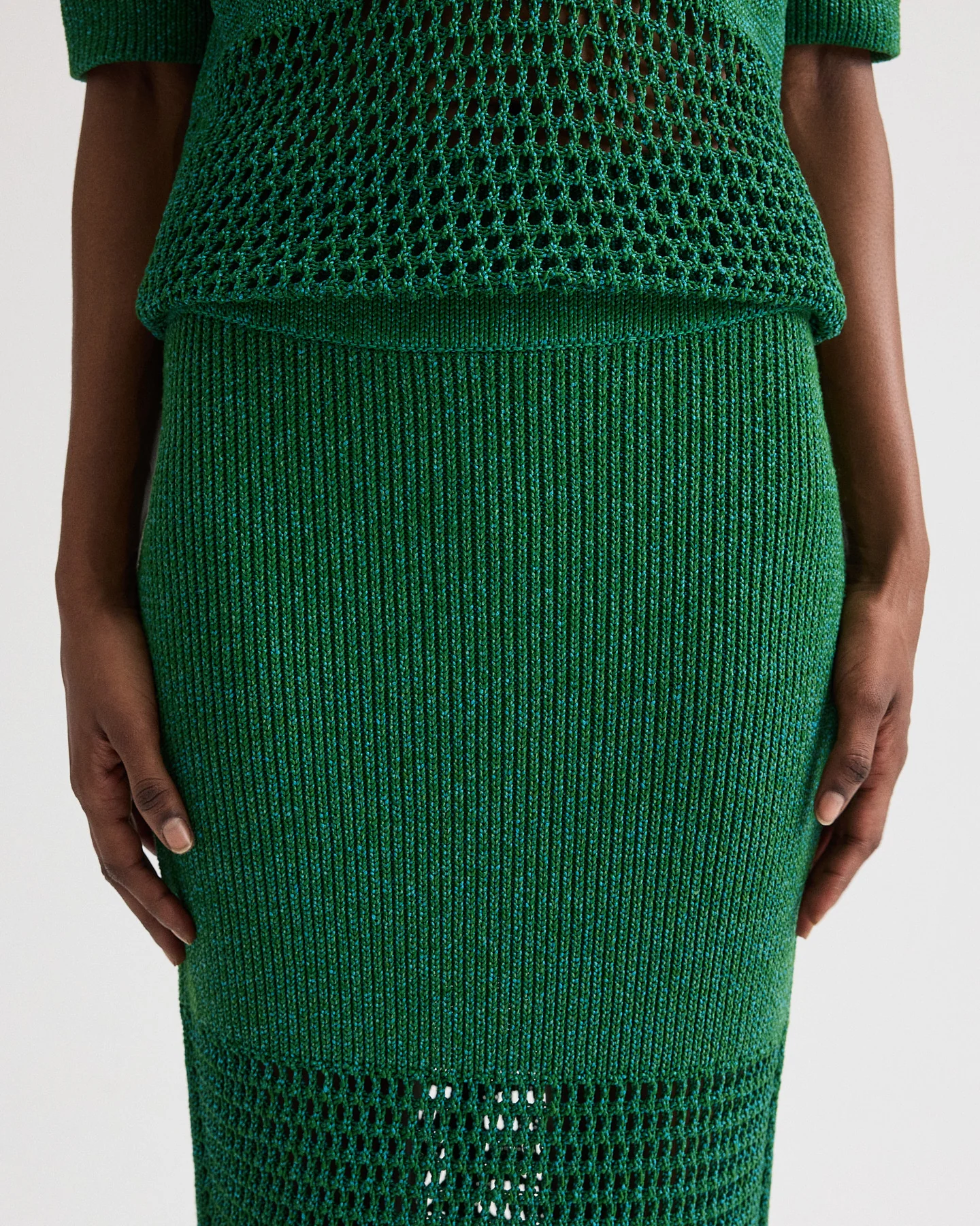 The Loophole Skirt in Silk Blend Yarn - Image 3