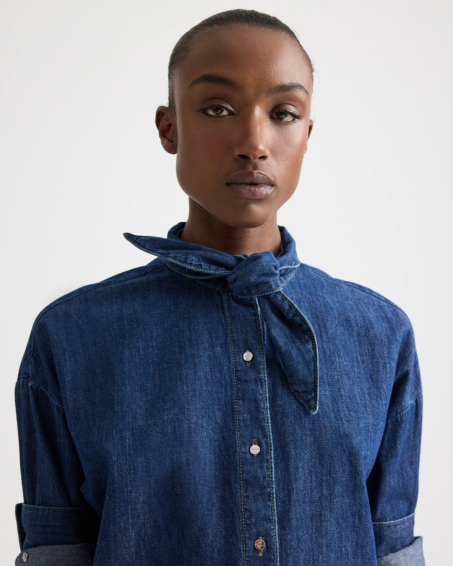 Tie One On Shirt in Denim Shirting - Image 2