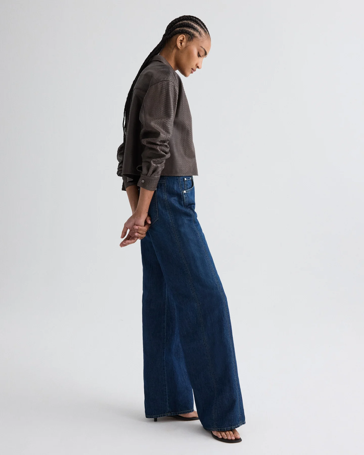 West 11th St. Jean in Linen Cotton Denim - Image 4
